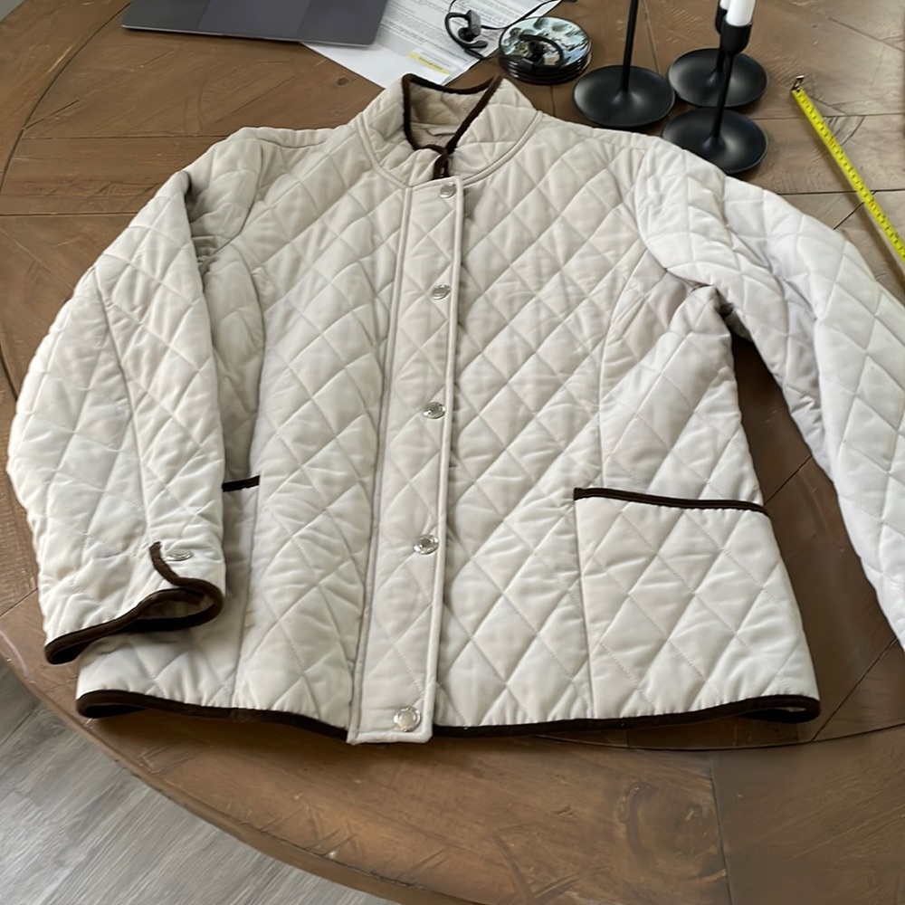 Cute quilted beige Esprit jacket. XL.